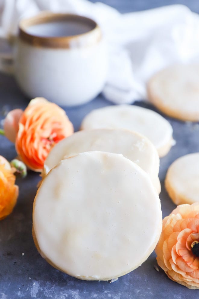 Lemon shortbread cookies with glaze image