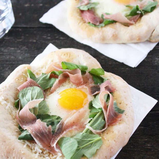 Prosciutto and Arugula Pizza with Sunny Side Up Egg