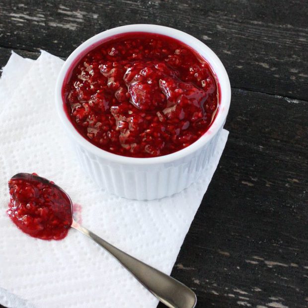 Smashed Raspberry Compote Recipe - Cake 'n Knife