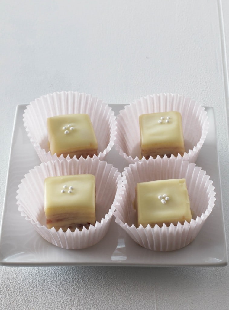 Petit Fours_1