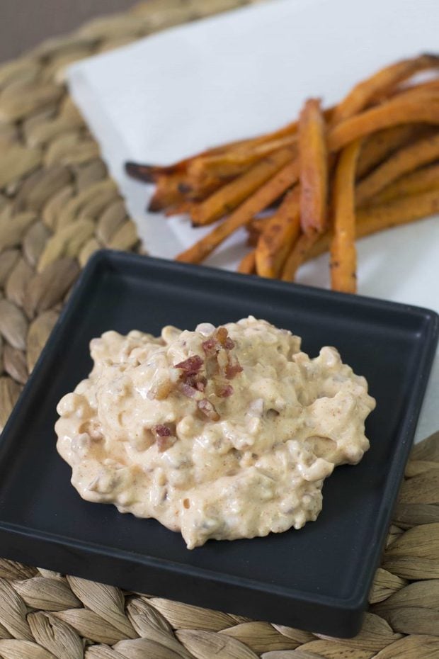 Bacon Aioli Cake 'n Knife