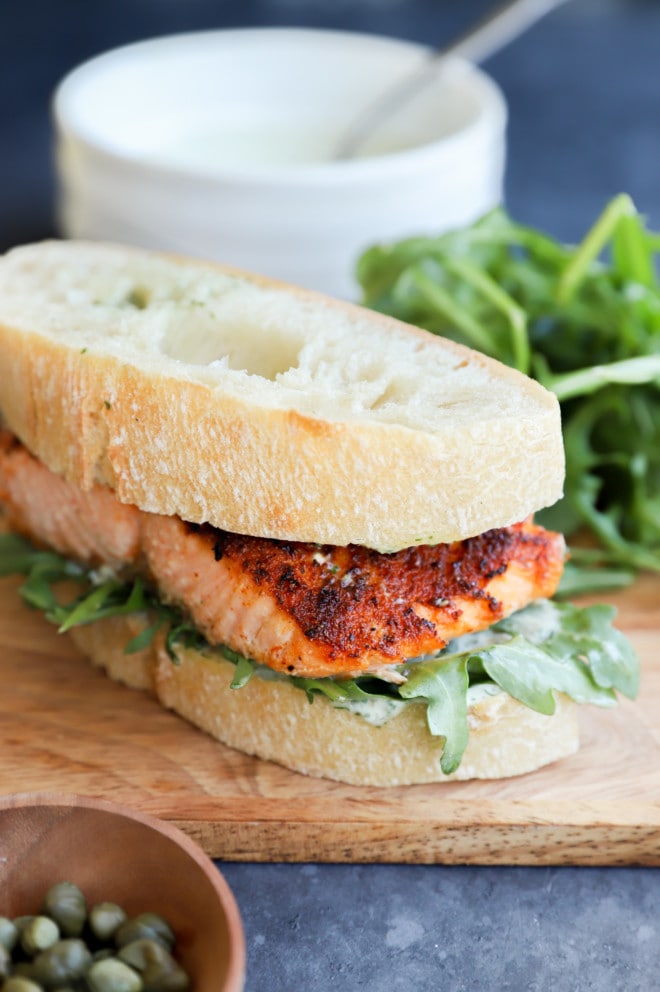 Easy salmon recipe with bread salad