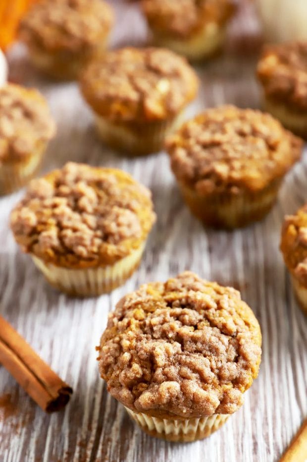 Pumpkin streusel muffins recipe image