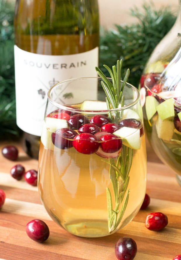 Christmas Sangria | cakenknife.com