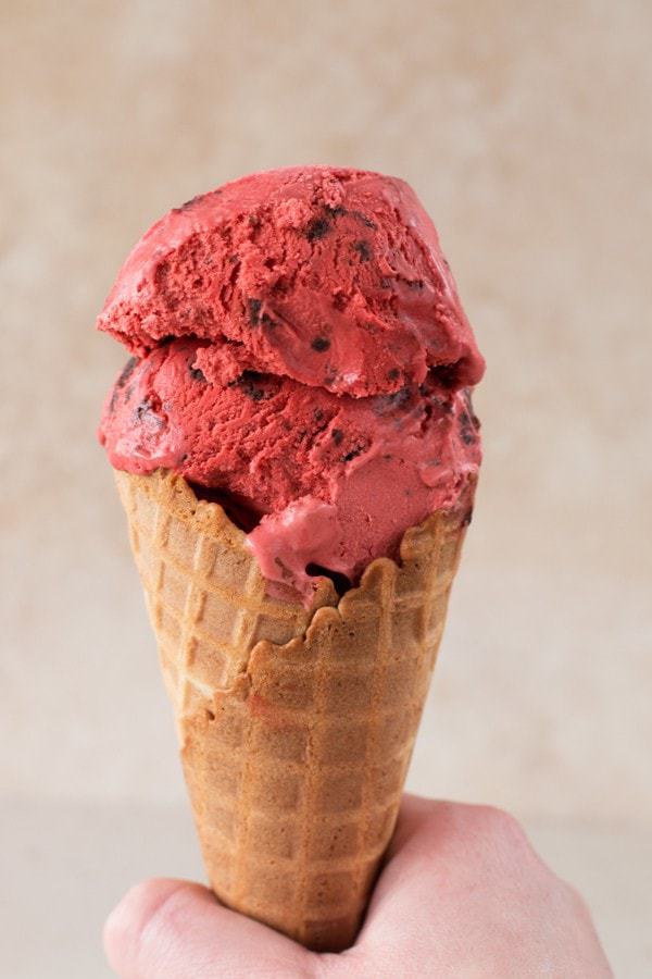 Red Velvet Ice Cream With Brownie Chunks Cake N Knife