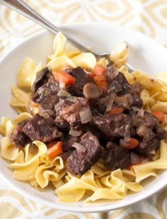 Braised Short Rib Stew with Red Wine & Mushrooms | cakenknife.com