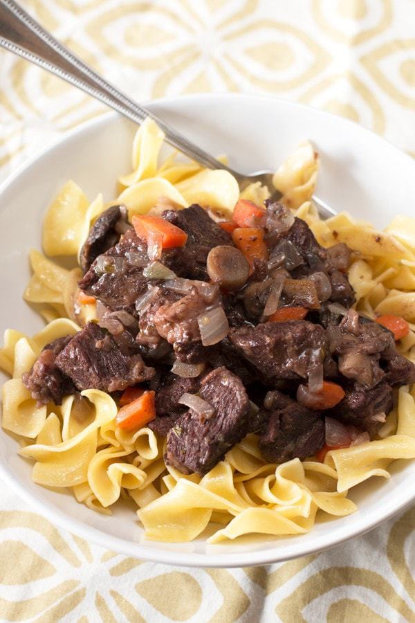 Braised Short Rib Stew with Red Wine & Mushrooms | cakenknife.com