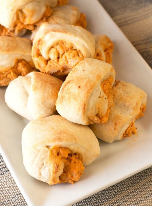 Buffalo Chicken Rolls | cakenknife.com