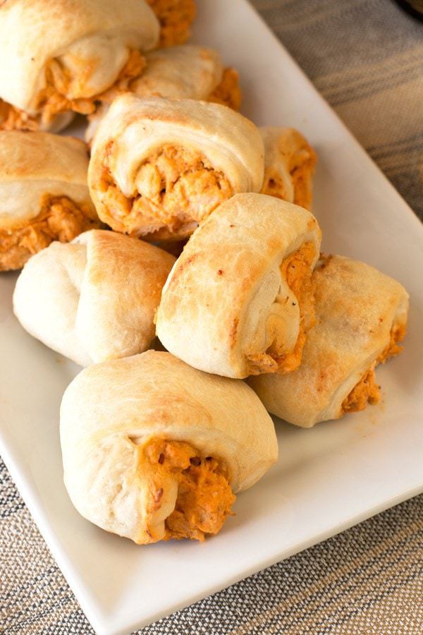 Buffalo Chicken Rolls | cakenknife.com