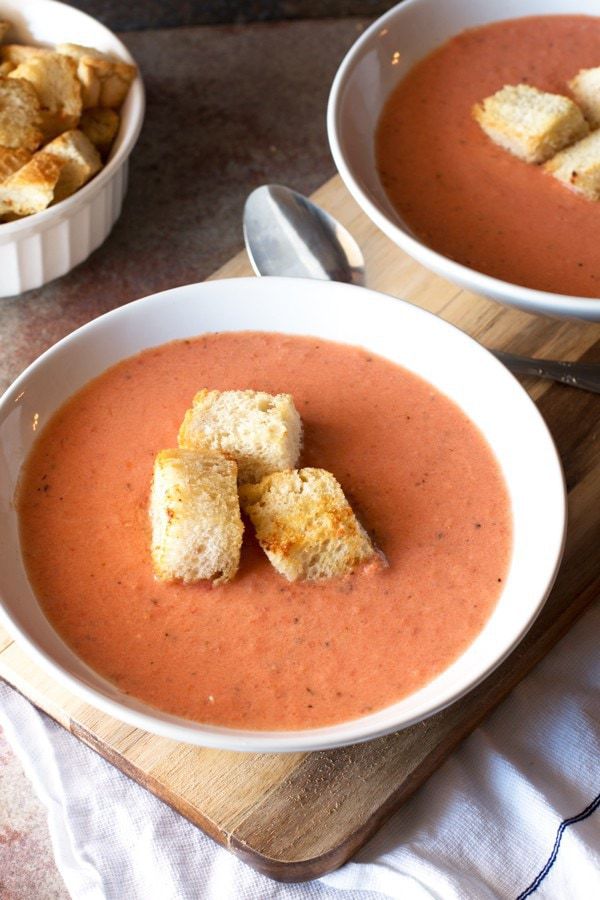 Creamy Charred Tomato Soup with Garlic Croutons | cakenknife.com