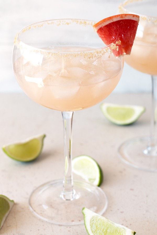 Grapefruit Margarita | cakenknife.com