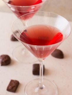 Ginger Pomegranate Martini (aka Love Potion #9) | cakenknife.com