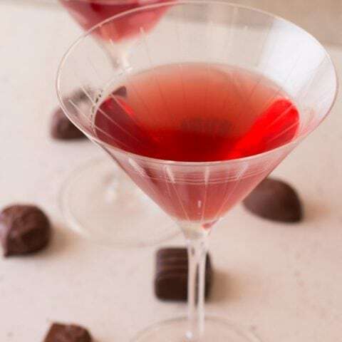 Ginger Pomegranate Martini (aka Love Potion #9) | cakenknife.com