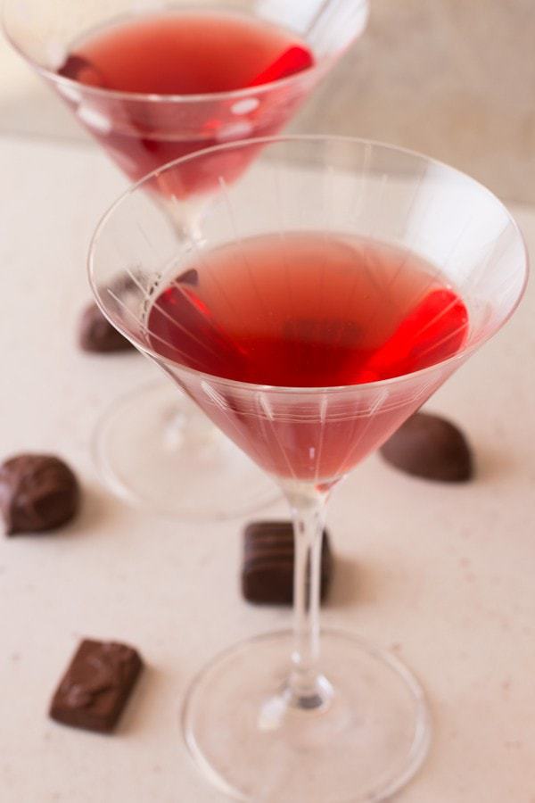 Ginger Pomegranate Martini (aka Love Potion #9) | cakenknife.com