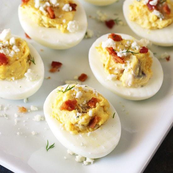 Bacon and Blue Deviled Eggs | cakenknife.com