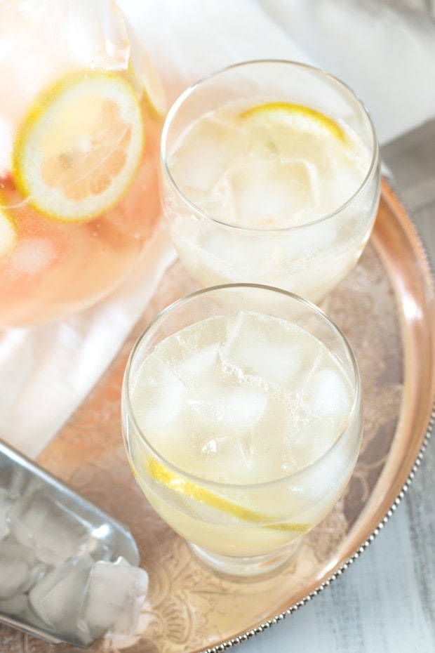 Boozy Grapefruit Sparkling Lemonade | cakenknife.com