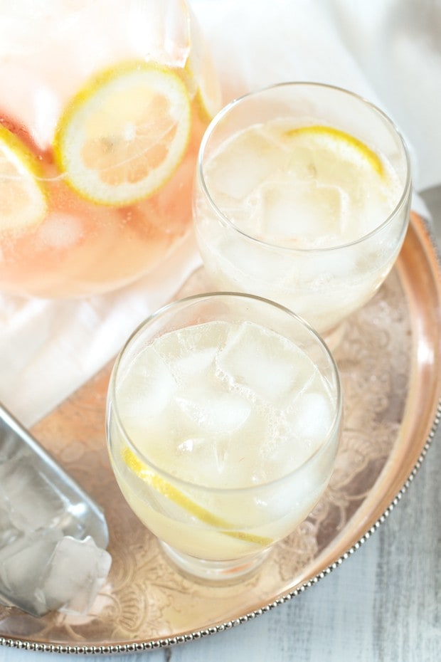 Boozy Grapefruit Sparkling Lemonade | cakenknife.com