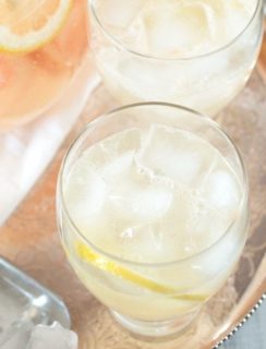 Boozy Grapefruit Sparkling Lemonade | cakenknife.com