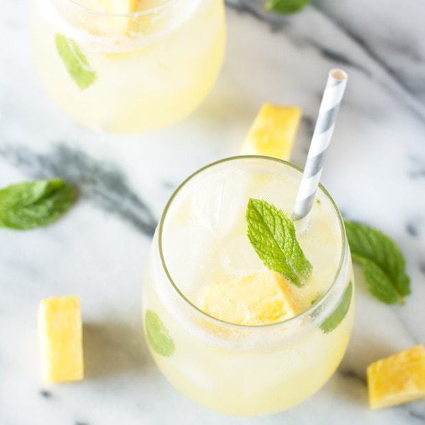 Pineapple Mojito | cakenknife.com