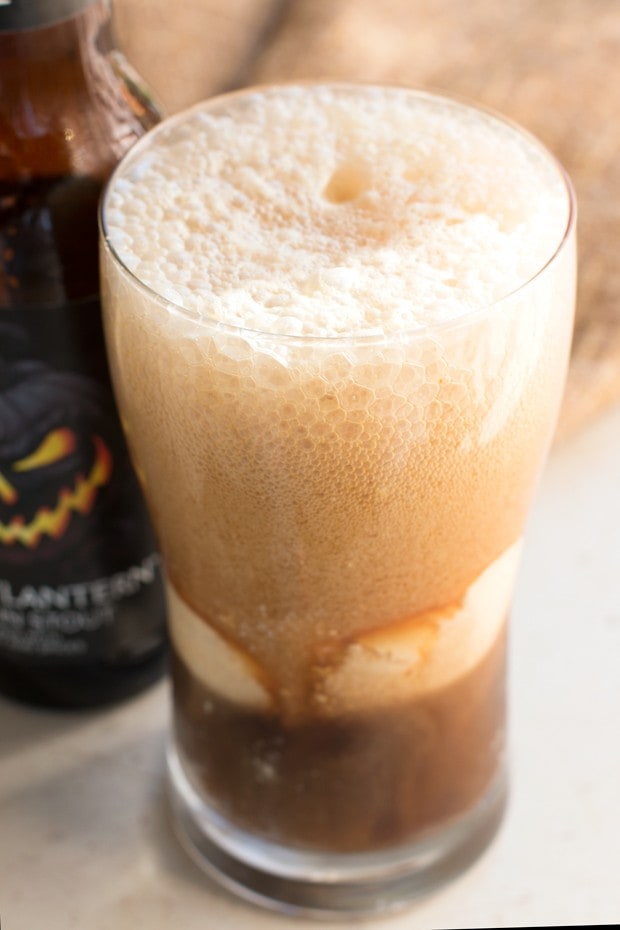 Pumpkin Stout Float | cakenknife.com