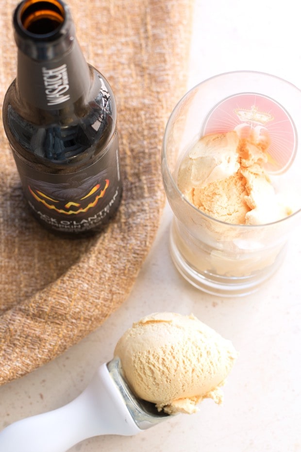 Pumpkin Stout Float | cakenknife.com