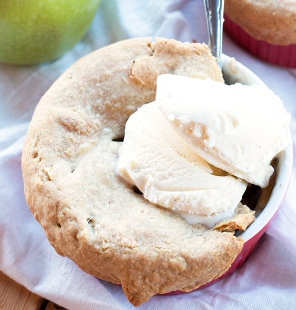 Easy Individual Apple Pies | cakenknife.com