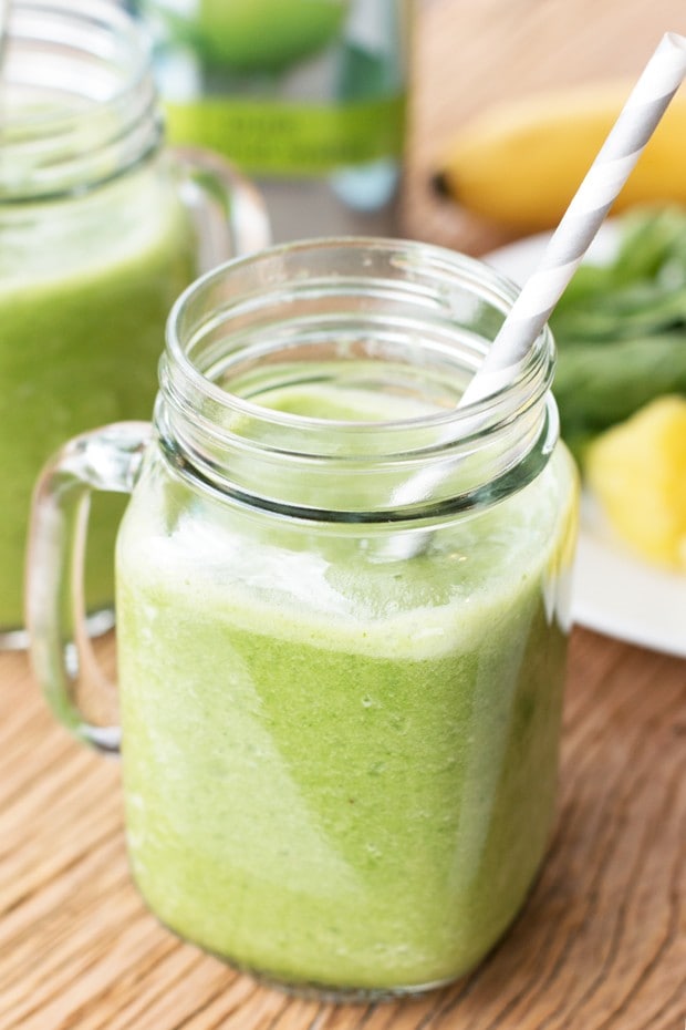 Tropical Green Smoothie Recipe | cakenknife.com