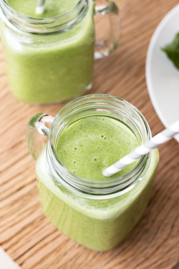 Tropical Green Smoothie Recipe | cakenknife.com