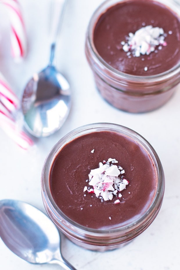 3-Ingredient Dark Chocolate Peppermint Mousse Recipe | cakenknife.com