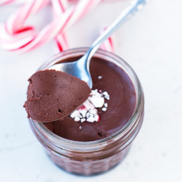 3-Ingredient Dark Chocolate Peppermint Mousse Recipe | cakenknife.com