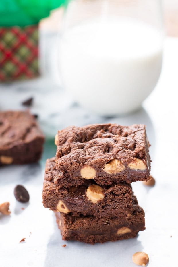 Chewy Double Chocolate Peanut Butter Cookie Bars + The Sweetest Season KitchenAid® Mixer (& more) Giveaway! | cakenknife.com