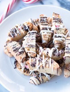 Peppermint Chocolate Chip Biscotti | cakenknife.com