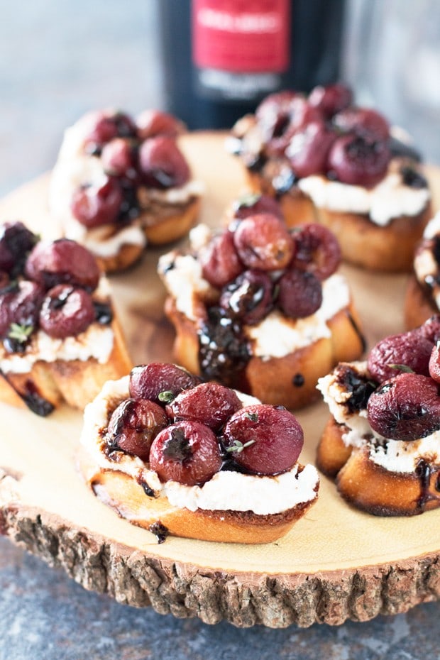 Roasted Grape & Balsamic Crostini | cakenknife.com