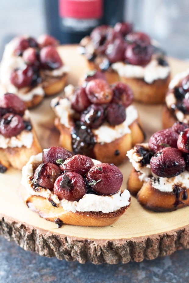 Roasted Grape & Balsamic Crostini | cakenknife.com