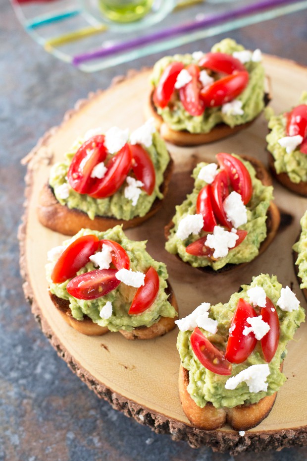 Avocado Goat Cheese Crostini | cakenknife.com