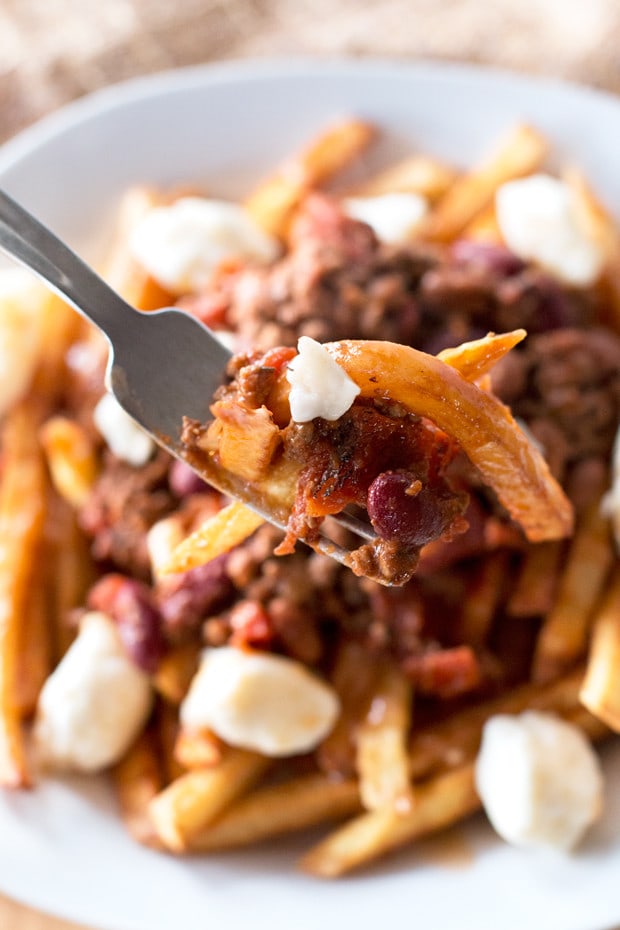 Black Porter Chili Poutine Recipe | cakenknife.com