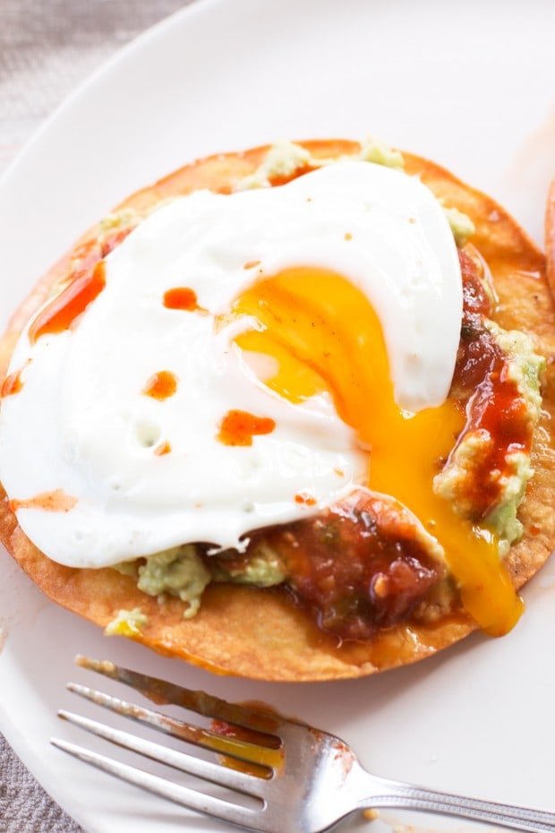 Breakfast Guacamole Tostadas | cakenknife.com