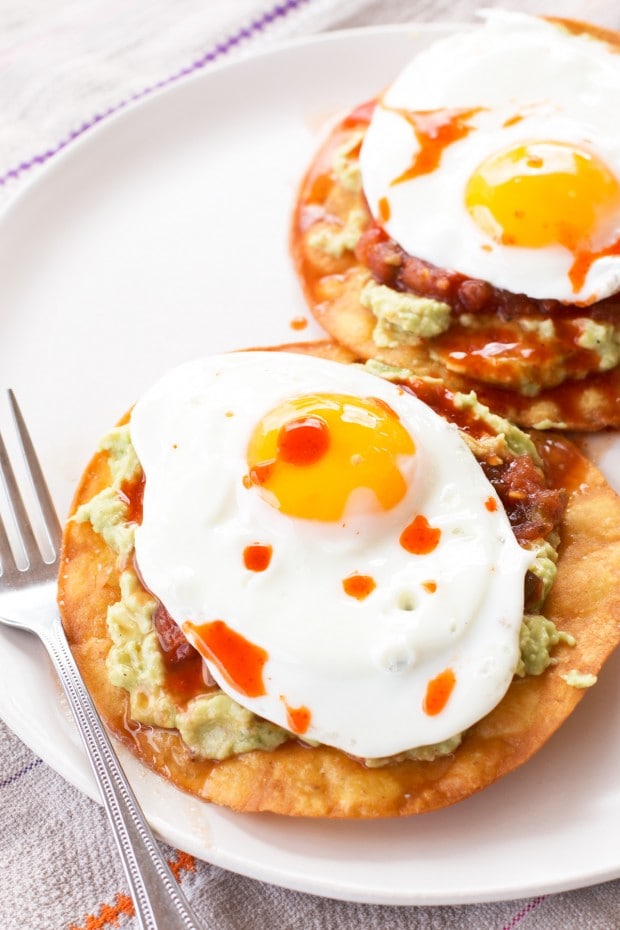 Breakfast Guacamole Tostadas | cakenknife.com