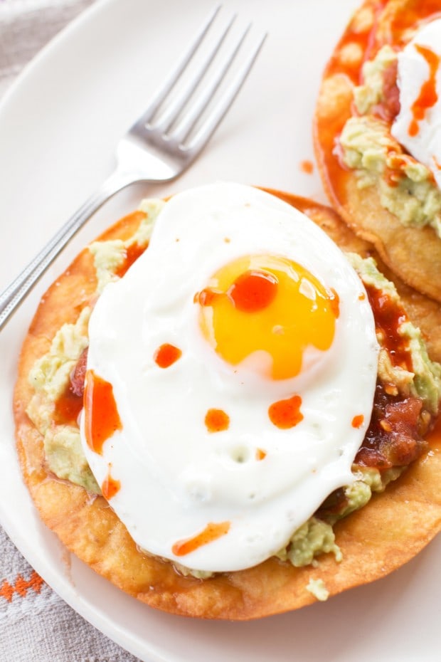 Breakfast Guacamole Tostadas | cakenknife.com