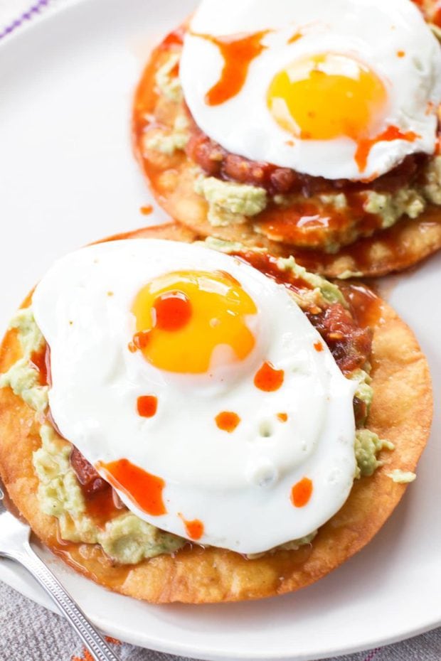 Breakfast Guacamole Tostadas | cakenknife.com