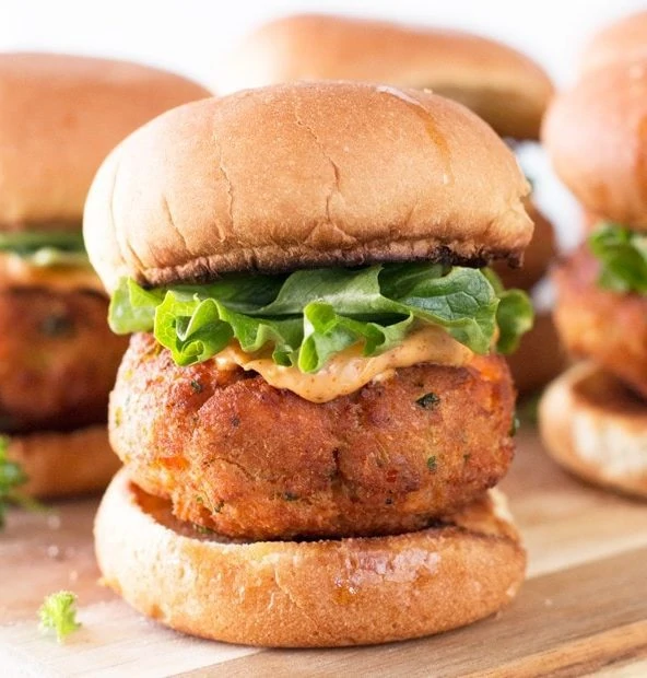 Salmon Cake Sliders with Spicy Mayo & A KitchenAid Giveaway! | cakenknife.com