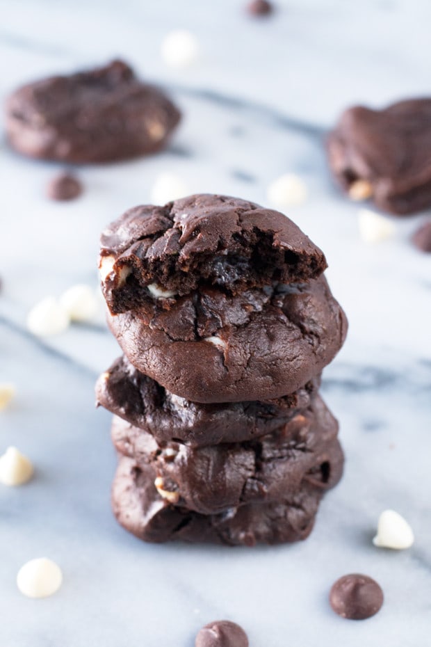 Triple Chocolate Avocado Cookies| cakenknife.com