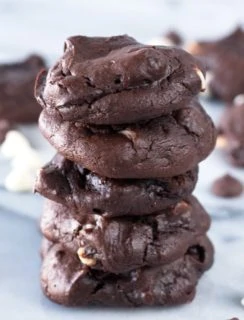Triple Chocolate Avocado Cookies| cakenknife.com