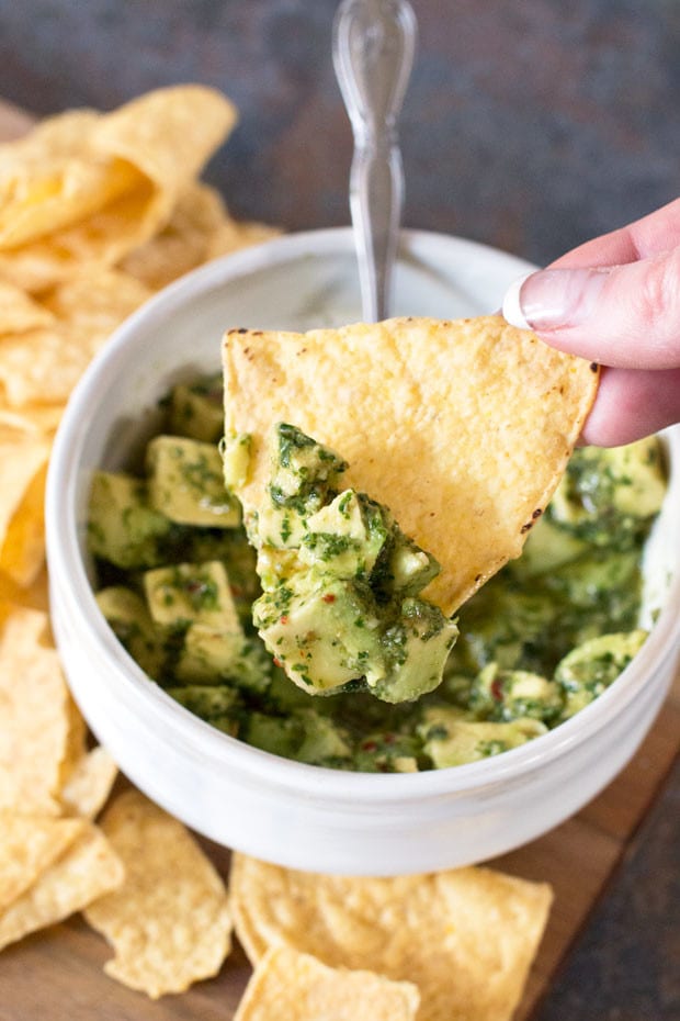 Spicy Avocado Chimichurri Salsa | cakenknife.com