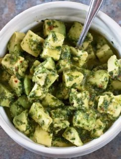 Spicy Avocado Chimichurri Salsa | cakenknife.com