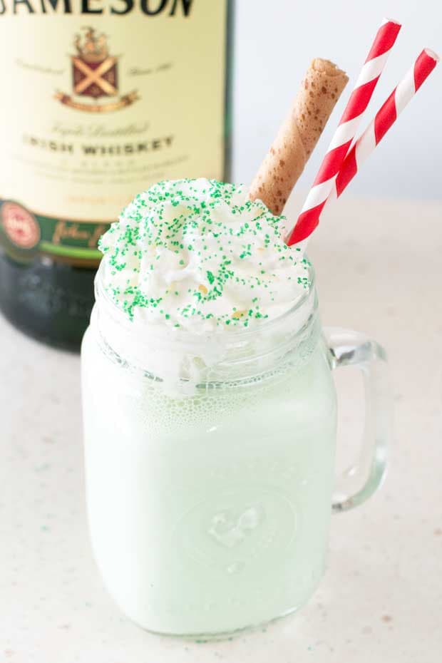 Boozy Green Shamrock Shake | cakenknife.com