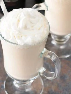 Bailey's Irish Coffee Shake | cakenknife.com