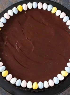 Chocolate Bourbon Caramel Tart | cakenknife.com