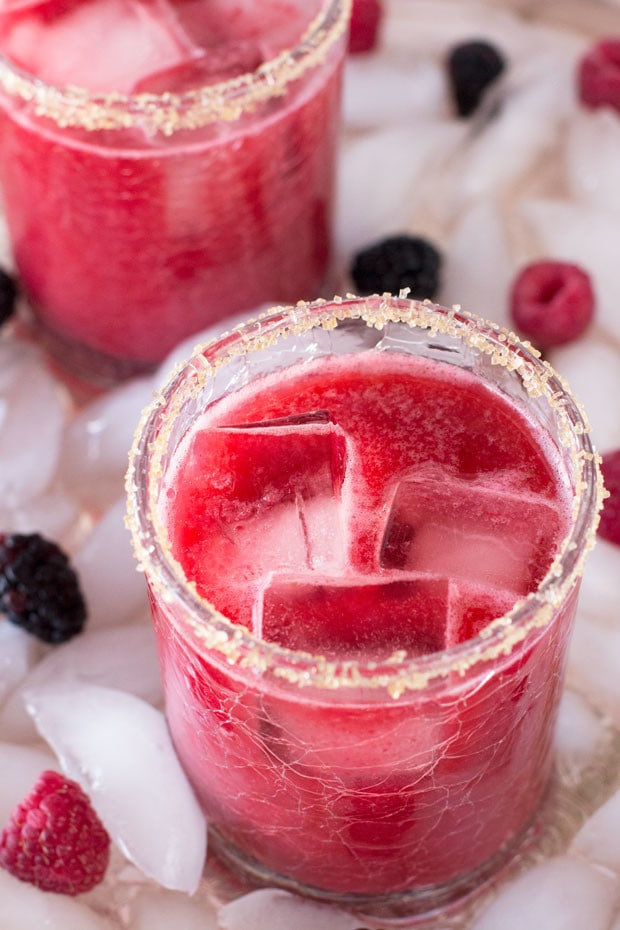 Mixed Berry Margarita | cakenknife.com