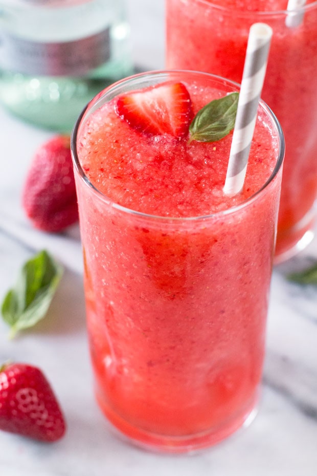 Strawberry Basil Frozen Daiquiris | cakenknife.com